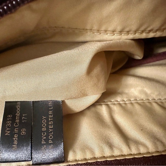 Nicole Miller Purple Tote Bag with Elegant Design - Picture 8 of 10